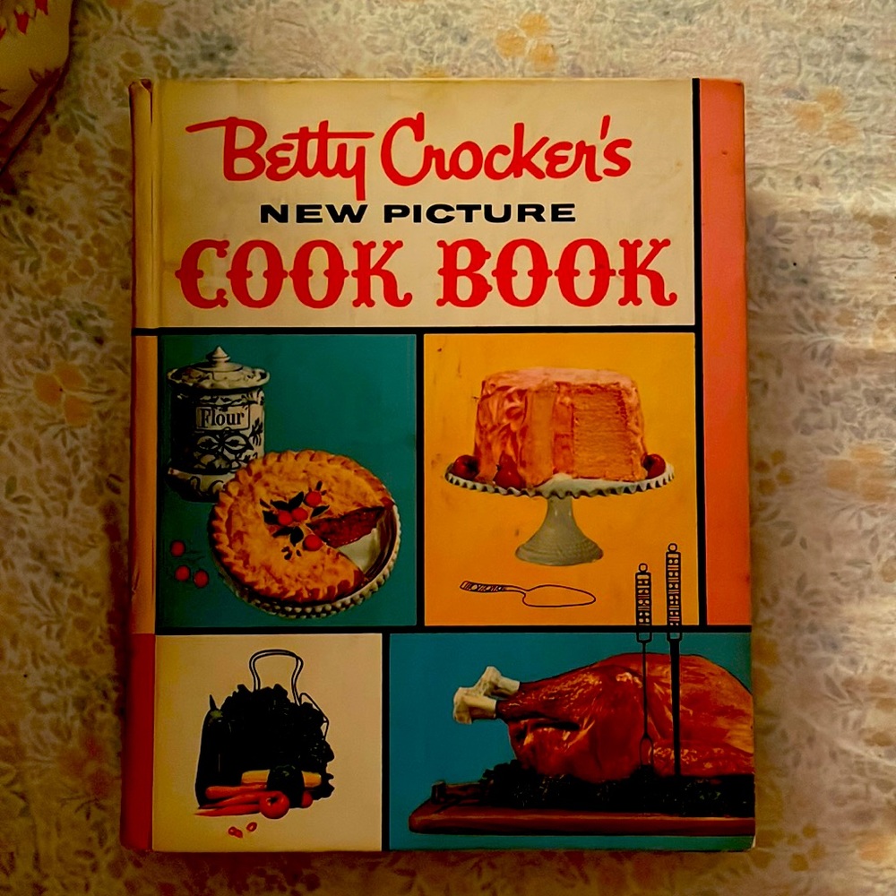 Betty Crocker's New Picture Cook Book 1961 1st Edition 6th Printing Hard Cover